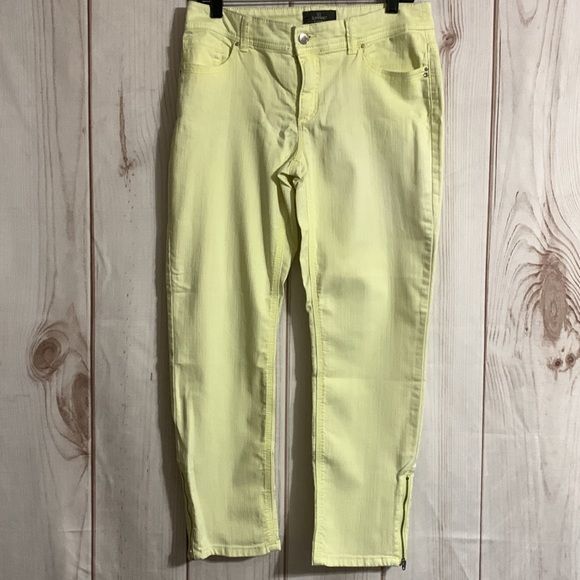 Canary Yellow Capris - Picture 1 of 4